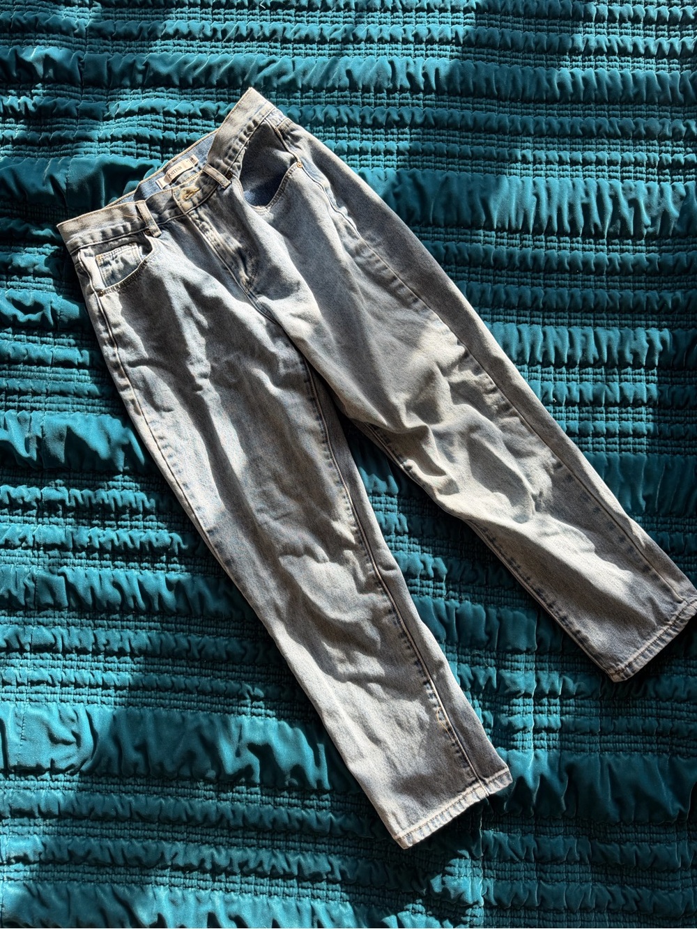 Women's Light Wash Boyfriend Jeans - Casual Baggy Fit
